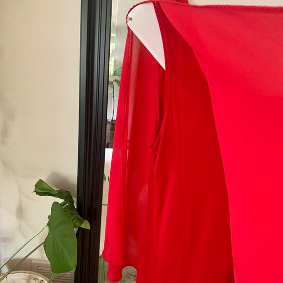 Red Open Sleeve Shirt - Picture 2 of 4